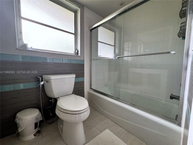 901 W Cypress Ln 201, Pompano Beach, FL 33069