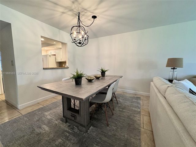 901 W Cypress Ln 201, Pompano Beach, FL 33069