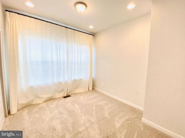 6261 EDSALL RD, Alexandria, VA 22312