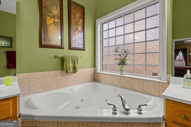 4051 Golfview Court, Villa Rica, GA 30180