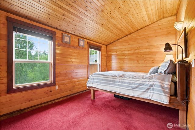 7697 SE Willock Road, Olalla, WA 98359