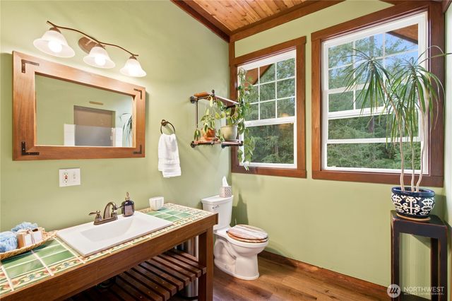 7697 SE Willock Road, Olalla, WA 98359