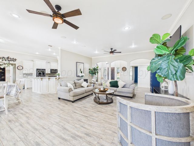 9151 Bridle Trails Drive, Amarillo, TX 79119