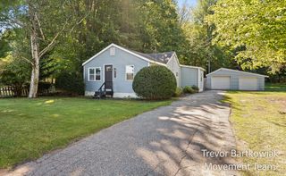 529 Porter Road, Norton Shores City, MI 49441