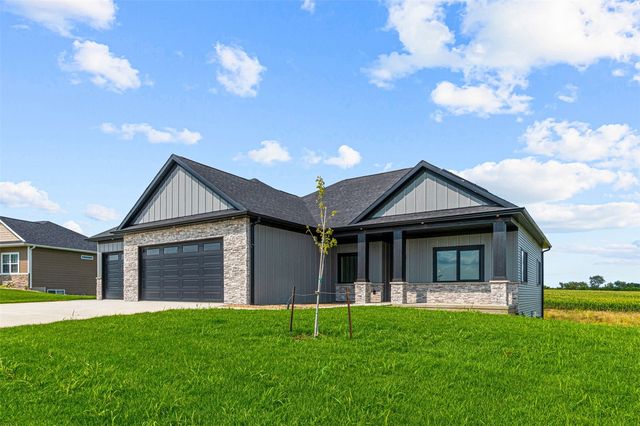 250 Howard, Swisher, IA 52333