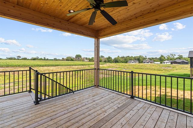 250 Howard, Swisher, IA 52333