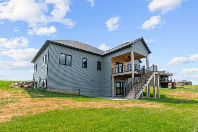250 Howard, Swisher, IA 52333