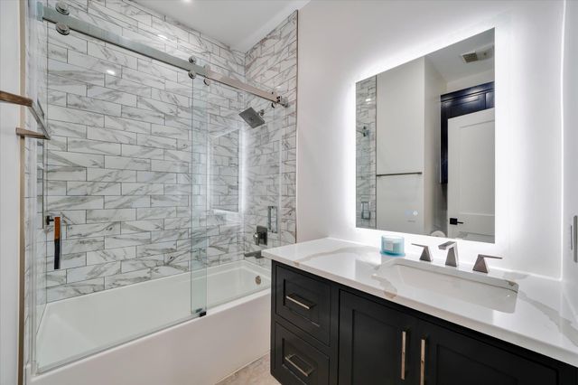 1611 Johnson ST, Marble Falls, TX 78654