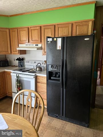 333 WILBUR HENRY DR, Florence, NJ 08518