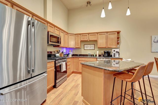 20560 Icefall Drive, Eagle River, AK 99577