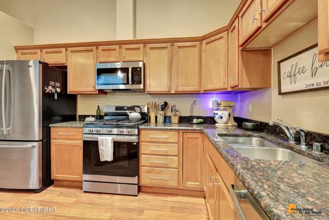 20560 Icefall Drive, Eagle River, AK 99577