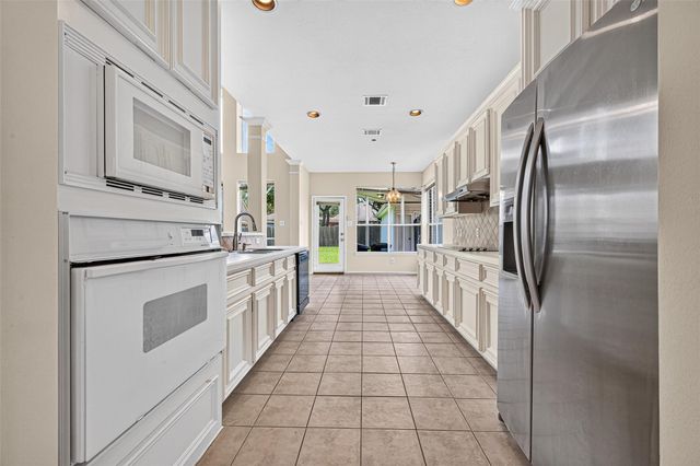 12330 Shadow Green Drive, Houston, TX 77082