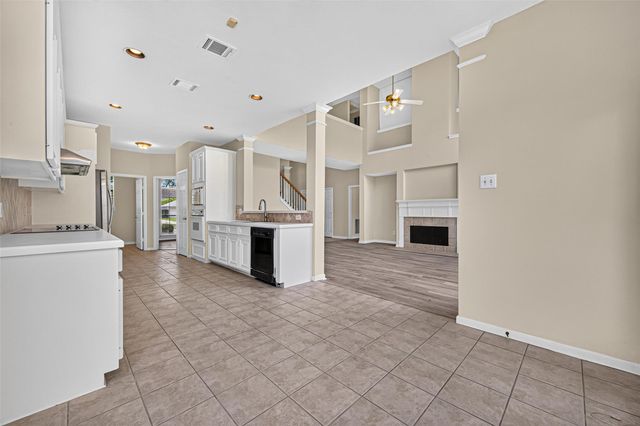 12330 Shadow Green Drive, Houston, TX 77082