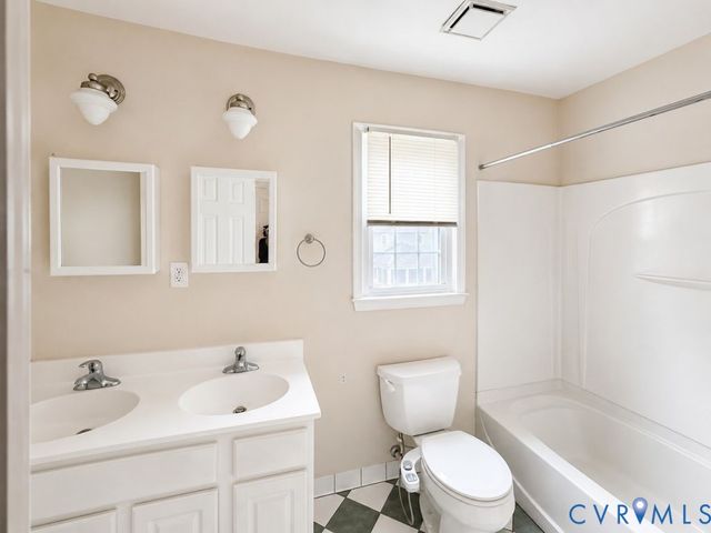 13141 Middle Ridge Way, Richmond, VA 23233