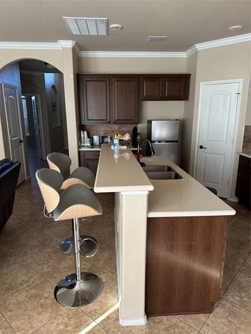 8404 Sioux Trail, Aubrey, TX 76227