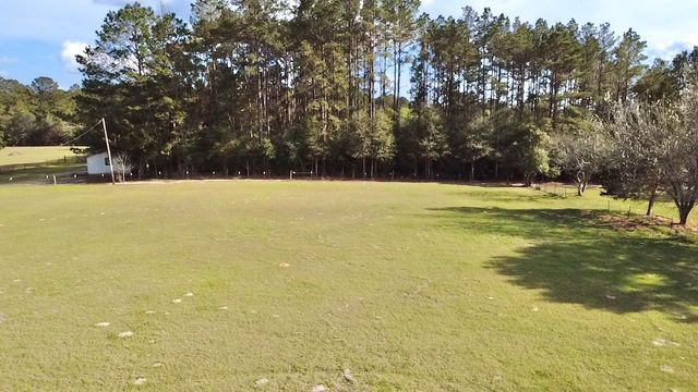 908 N Pitzer Street, Colmesneil, TX 75938