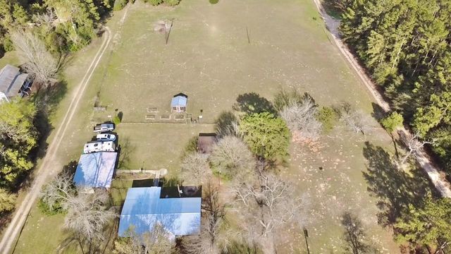 908 N Pitzer Street, Colmesneil, TX 75938