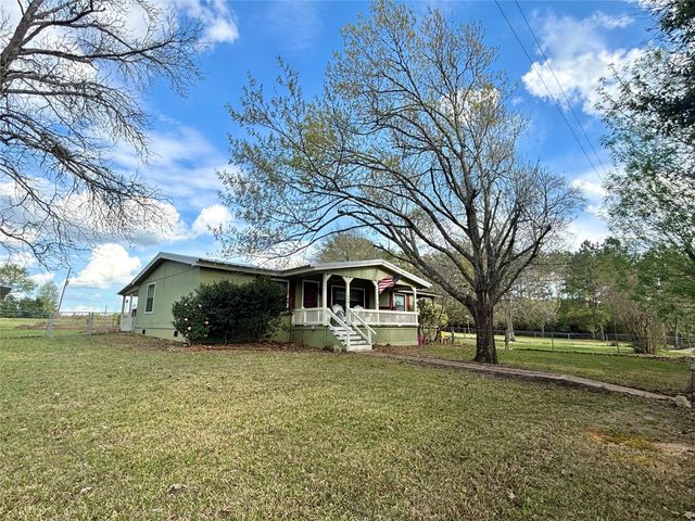 908 N Pitzer Street, Colmesneil, TX 75938