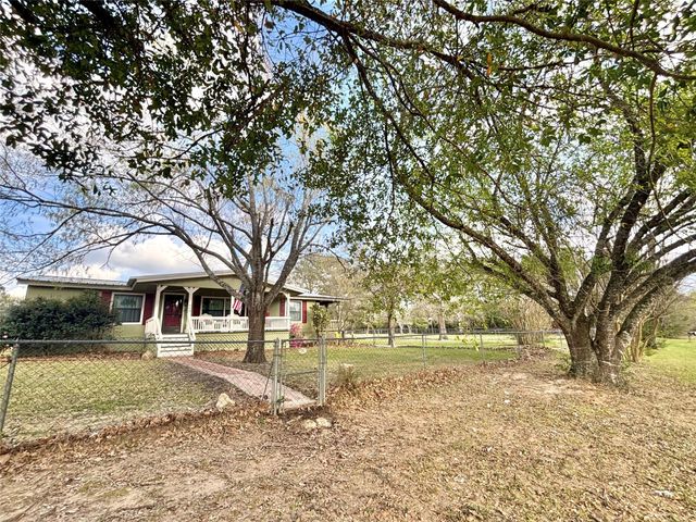 908 N Pitzer Street, Colmesneil, TX 75938