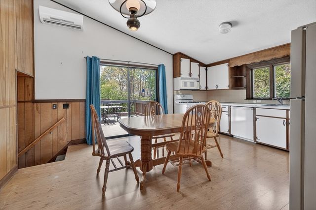 140 Buckwood Drive, Barnstable, MA 02601