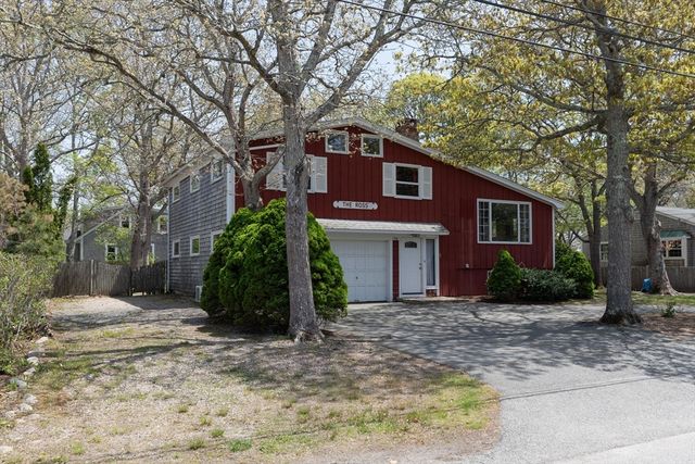140 Buckwood Drive, Barnstable, MA 02601
