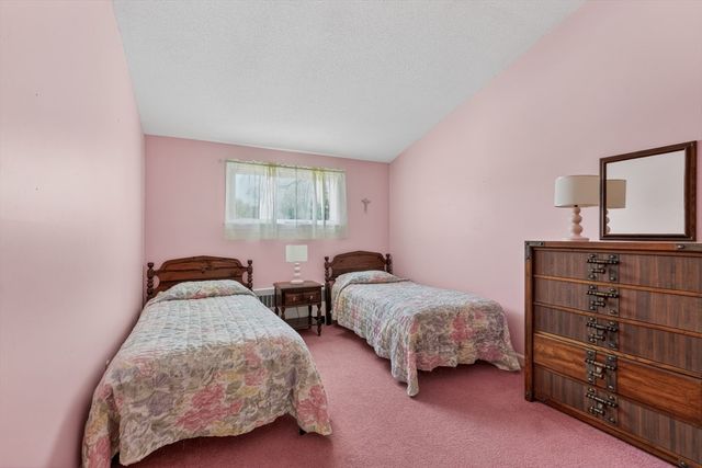140 Buckwood Drive, Barnstable, MA 02601