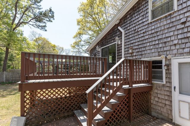 140 Buckwood Drive, Barnstable, MA 02601