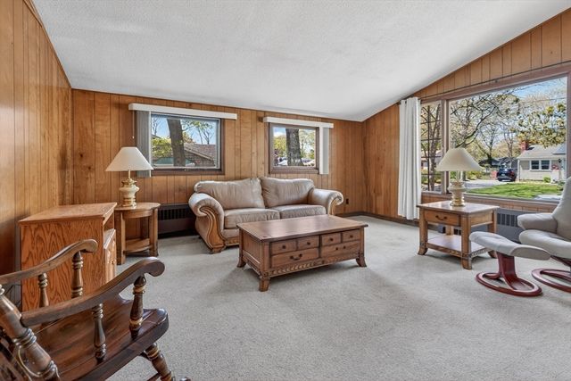 140 Buckwood Drive, Barnstable, MA 02601