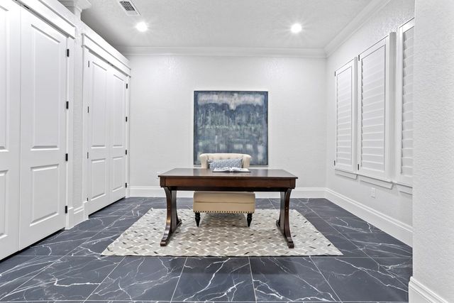 2011 Community Lane, Midland, TX 79701