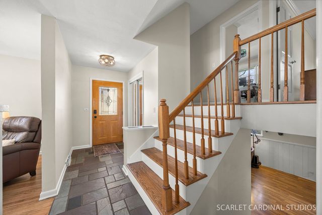 9 Notre Dame Drive, Naperville, IL 60540