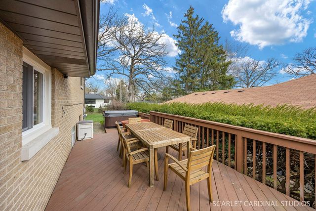 9 Notre Dame Drive, Naperville, IL 60540