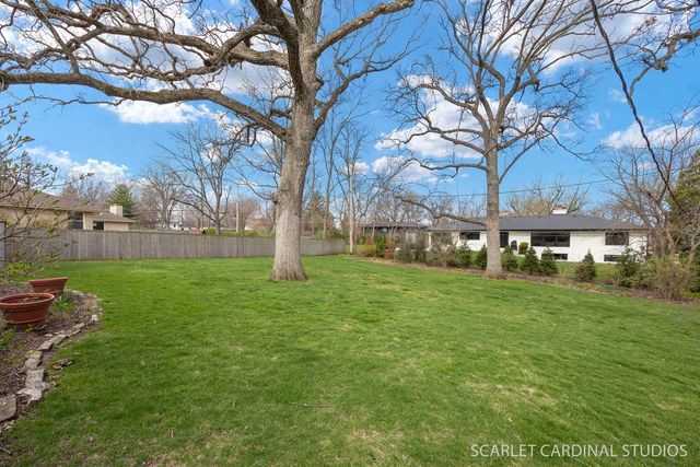 9 Notre Dame Drive, Naperville, IL 60540