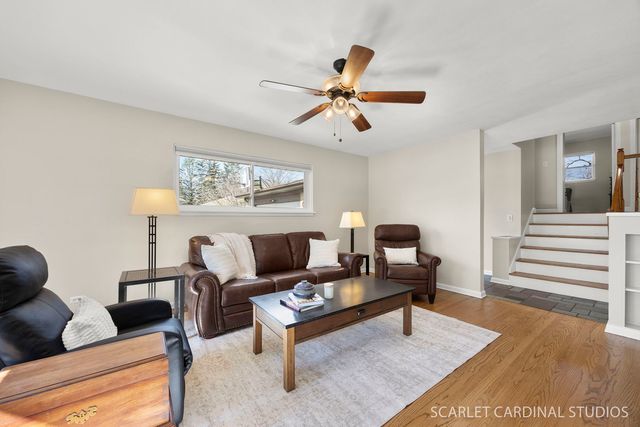 9 Notre Dame Drive, Naperville, IL 60540