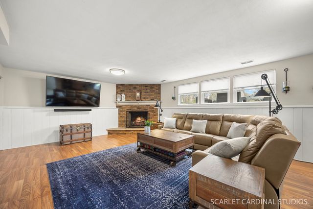 9 Notre Dame Drive, Naperville, IL 60540