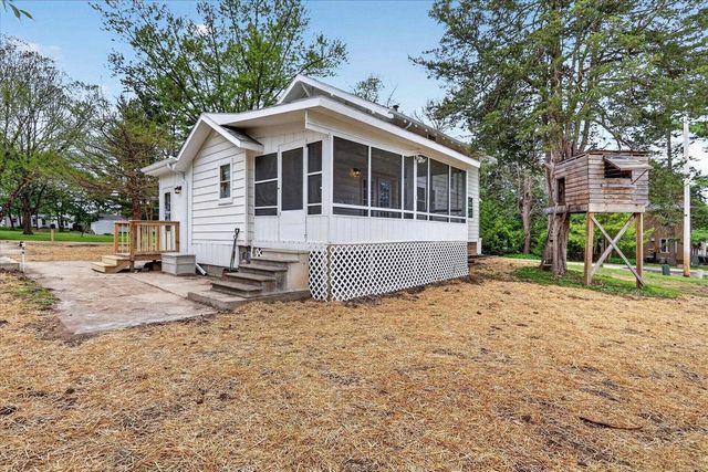 2903 Caroline Street, Orfordville, WI 53576