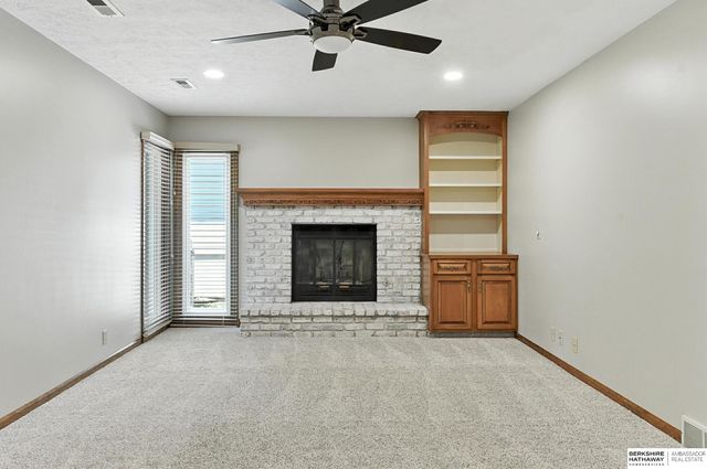 7320 S 140 Avenue, Omaha, NE 68138