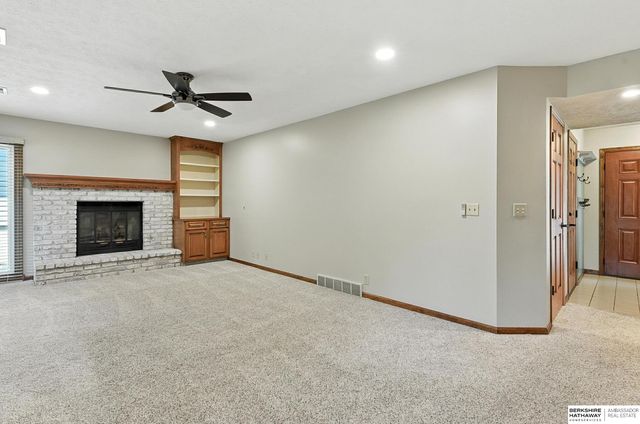 7320 S 140 Avenue, Omaha, NE 68138