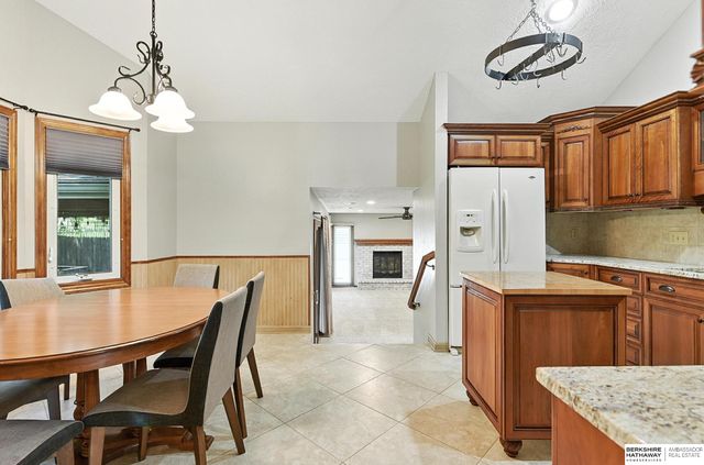 7320 S 140 Avenue, Omaha, NE 68138