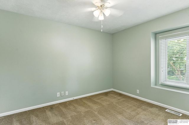 7320 S 140 Avenue, Omaha, NE 68138