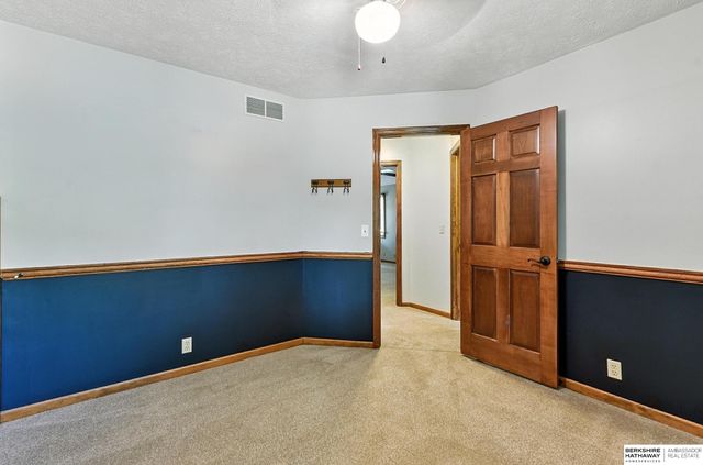 7320 S 140 Avenue, Omaha, NE 68138