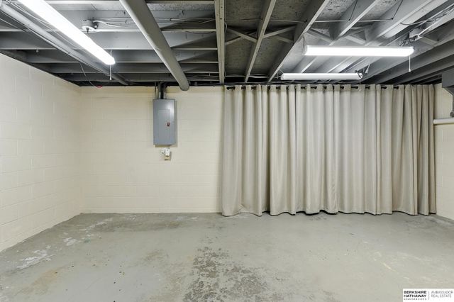 7320 S 140 Avenue, Omaha, NE 68138