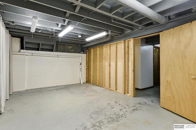 7320 S 140 Avenue, Omaha, NE 68138