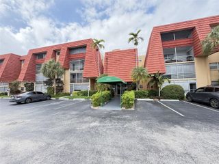 22605 SW 66th Ave 403, Boca Raton, FL 33428