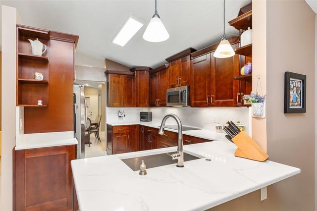 6660 NW 75th Place, Parkland, FL 33067