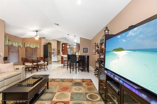 6660 NW 75th Place, Parkland, FL 33067