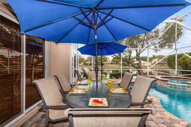 6660 NW 75th Place, Parkland, FL 33067