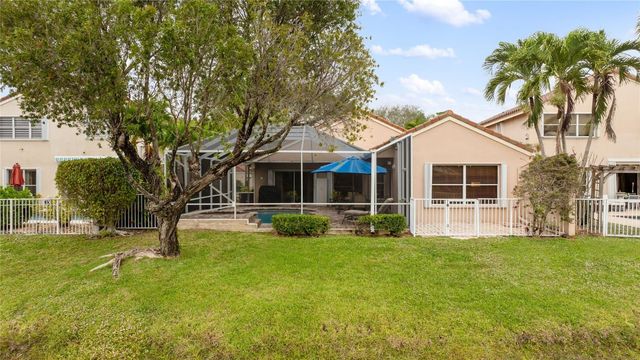 6660 NW 75th Place, Parkland, FL 33067