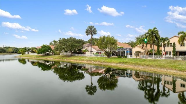 6660 NW 75th Place, Parkland, FL 33067