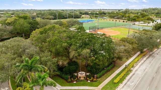 6660 NW 75th Place, Parkland, FL 33067