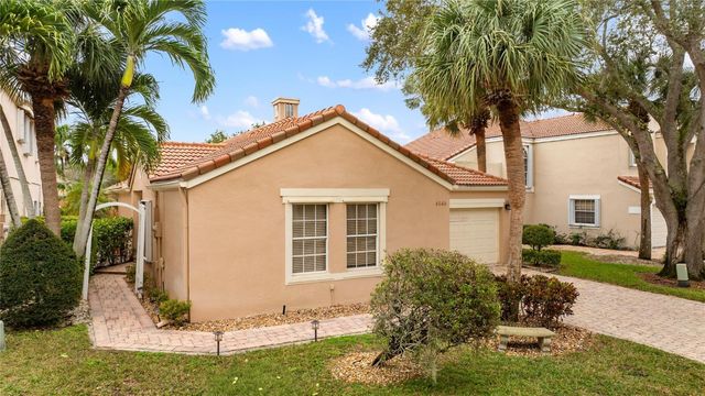 6660 NW 75th Place, Parkland, FL 33067